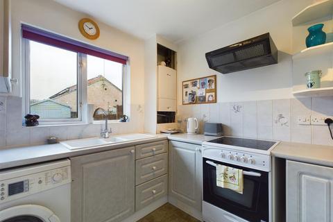 2 bedroom bungalow for sale, Hewlett Close, Chippenham SN15