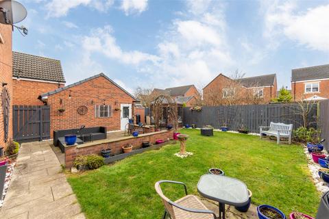 4 bedroom detached house for sale, Dunnock Place, Five Mile Park, NE13