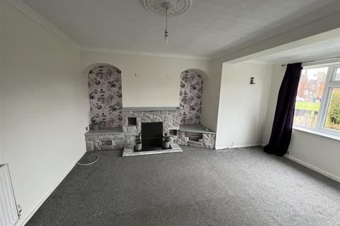 2 bedroom property to rent, 2 Blyth Close, Blythe Bridge, Stoke-On-Trent