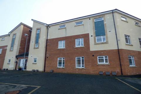 2 bedroom apartment to rent, Redwood Avenue, South Shields