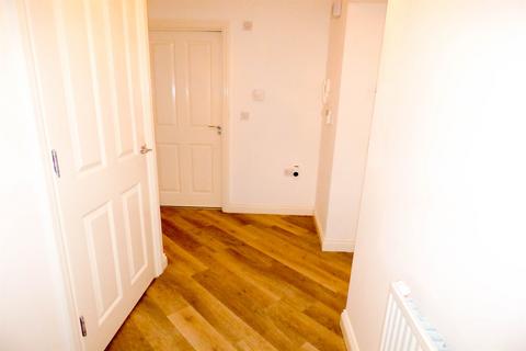 2 bedroom apartment to rent, Redwood Avenue, South Shields