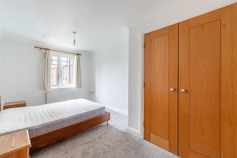 2 bedroom flat for sale, Casel Court, Stanmore, HA7