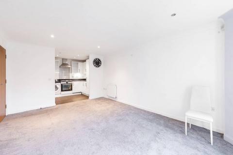 2 bedroom flat for sale, Casel Court, Stanmore, HA7