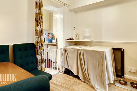 77 Carrfield Road, Sheffield, S8 9SD