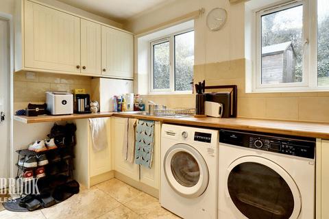 77 Carrfield Road, Sheffield, S8 9SD