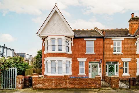 4 bedroom flat to rent, Drayton Road, Ealing, W13