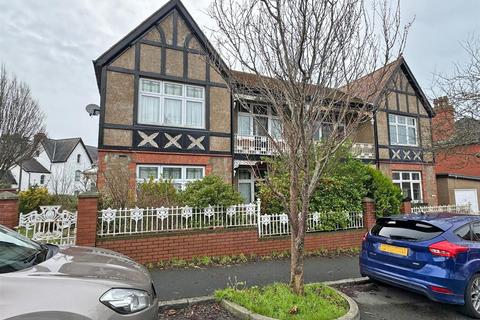 5 bedroom semi-detached house for sale, Iorwerth Avenue, Aberystwyth