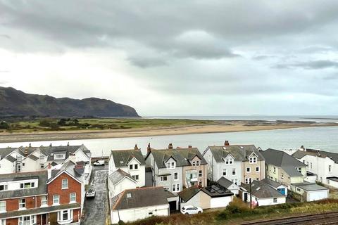 2 bedroom apartment for sale, Deganwy Road, Deganwy, Conwy