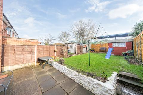 3 bedroom semi-detached house for sale, Switchback Close, Maidenhead, Berkshire