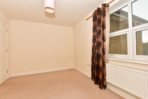 2 bedroom flat for sale, High Street, St. Lawrence, Ramsgate, Kent