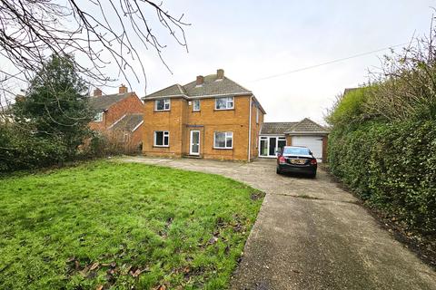 4 bedroom detached house to rent, Pelham Road, Immingham DN40