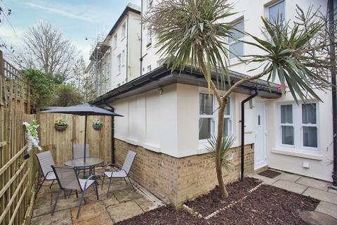 1 bedroom ground floor flat for sale, Cheriton Road, Folkestone, CT20