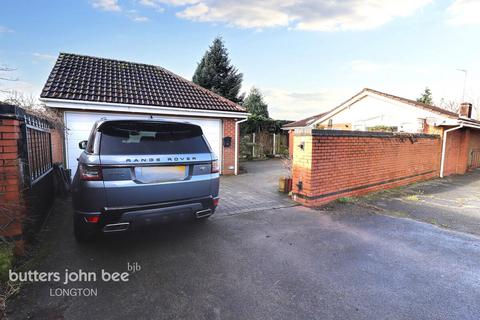 3 bedroom detached bungalow for sale, Fernhurst Grove, Stoke-On-Trent