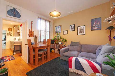 2 bedroom house for sale, Lindley Street, York