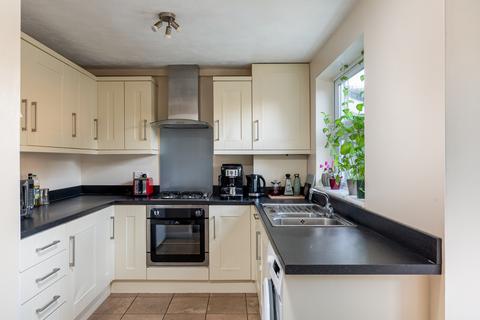 3 bedroom townhouse for sale, Pine Gardens, Horley, Surrey, RH6