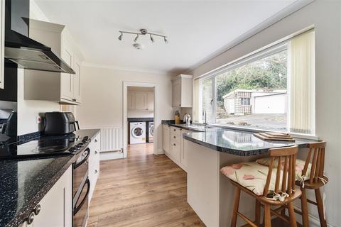 4 bedroom detached house for sale, Dandorlan Road, Burry Port