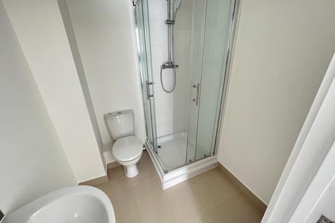 2 bedroom property to rent, Portswood Road