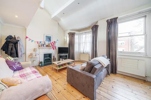 3 bedroom flat for sale, Lower Richmond Road, Putney