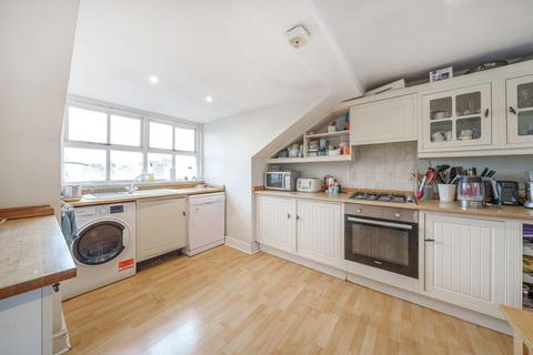 3 bedroom flat for sale, Lower Richmond Road, Putney