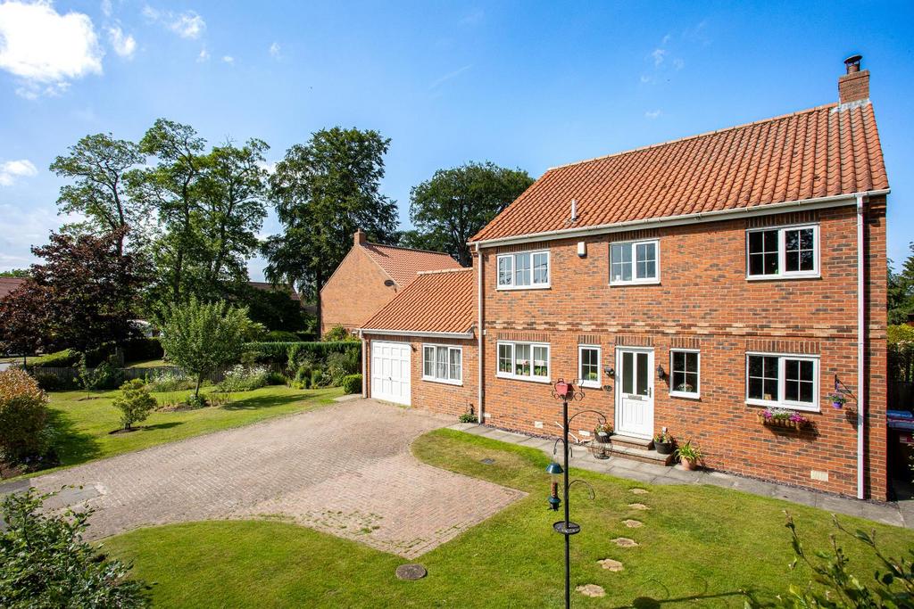 4 The Beeches - Externals-M94 A6022.jpg