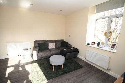 1 bedroom apartment to rent, High Street, Idle, Bradford