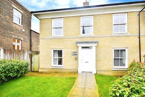 2 bedroom apartment for sale, St. Helens Mews, Brentwood, Essex, CM14