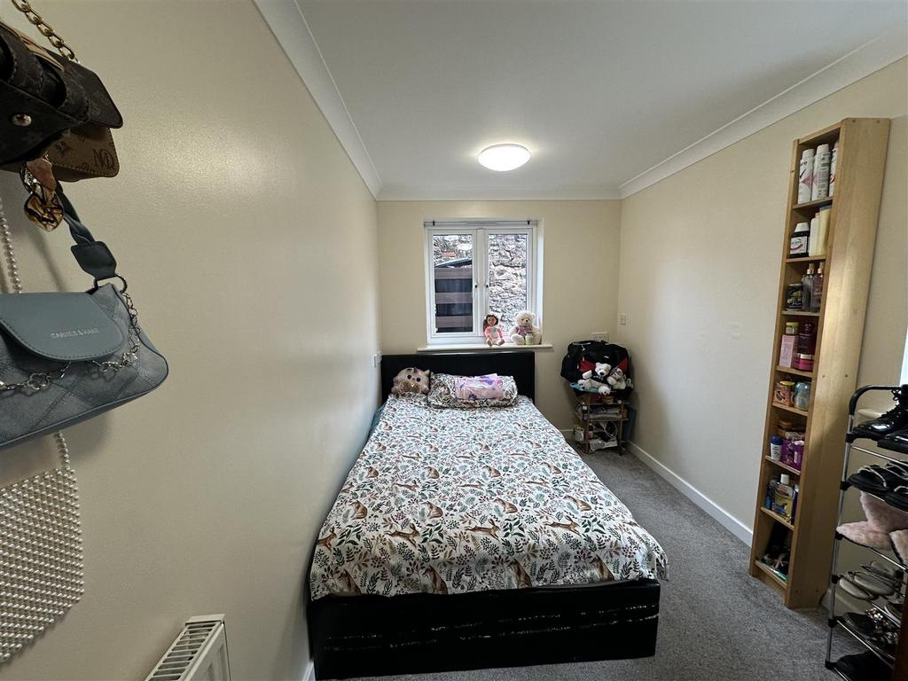 Queen Crescent B1.jpeg