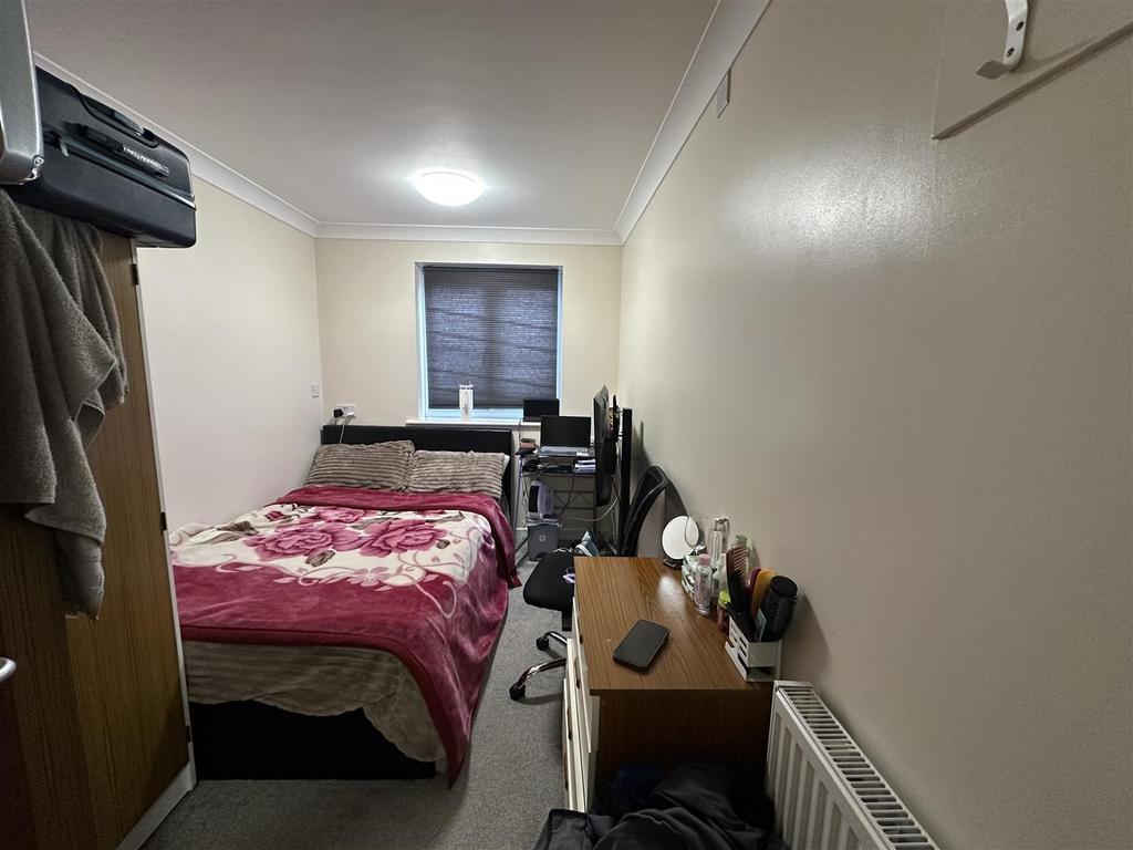 Queen Crescent B2.jpeg