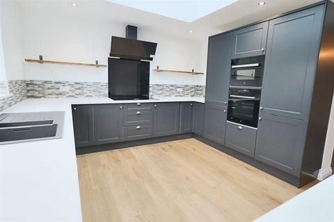 8 Borrow Road, Lowestoft, NR32 3PN