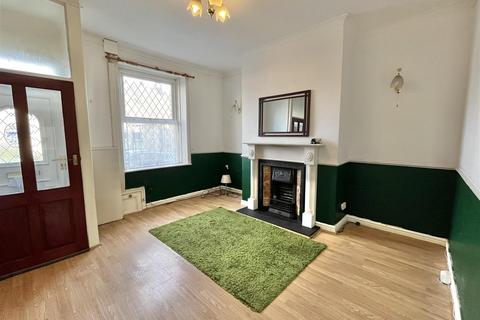 2 bedroom terraced house for sale, Railway Street, Hadfield, Glossop