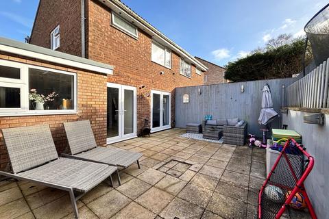 6 Bowland Close, Paignton, TQ4 7RT