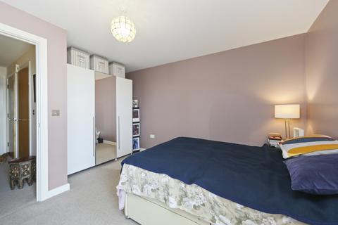 2 bedroom flat to rent, Banning Street London SE10