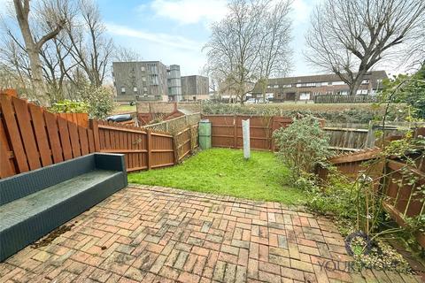 3 bedroom terraced house for sale, Fieldfare Road, London SE28