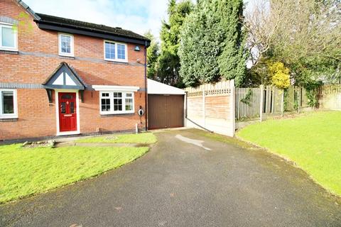 3 bedroom semi-detached house for sale, Collingwood Way, Westhoughton, BL5 3TS