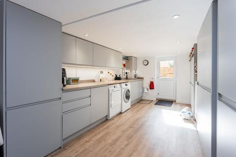 Mount Pleasant Cansiron Lane, Ashurst Wood, East Grinstead, RH19 3SF