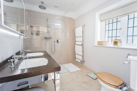 Mount Pleasant Cansiron Lane, Ashurst Wood, East Grinstead, RH19 3SF