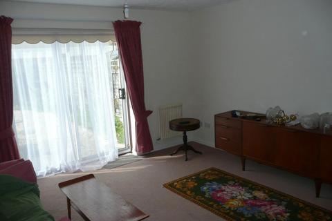 2 bedroom house to rent, Hadleigh Grange, Harlow, Essex