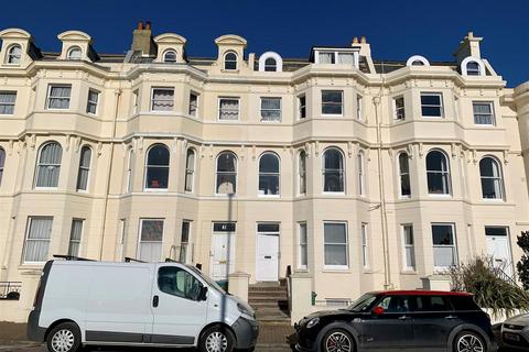 Studio to rent, South Terrace, Littlehampton BN17