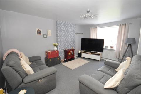 4 bedroom semi-detached house for sale, Sandlewood Close, Leeds