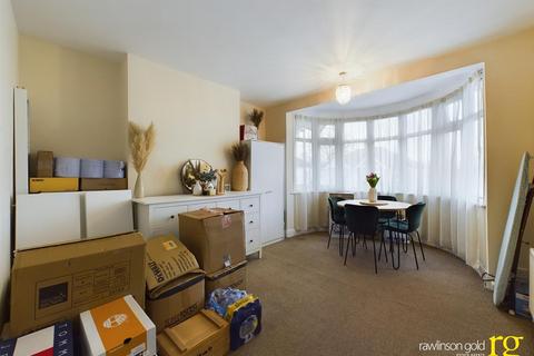 undefined, Maricas Avenue, Harrow