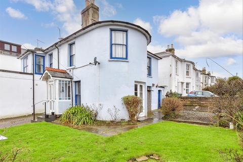 4 bedroom semi-detached house for sale, Monkton Street, Ryde PO33