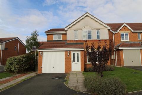 3 bedroom detached house for sale, Larch Court, Darlington