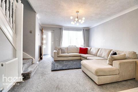 57 Appleford Drive, Minster On Sea, Sheerness, ME12 2TB