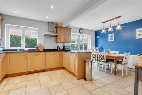 4 bedroom detached house for sale, Gorse Hill, Ashton-Under-Hill