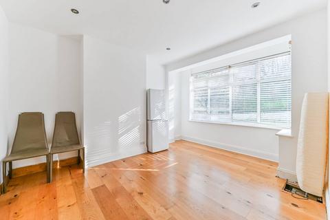 3 bedroom terraced house for sale, Annsworthy Crescent, South Norwood, London, SE25