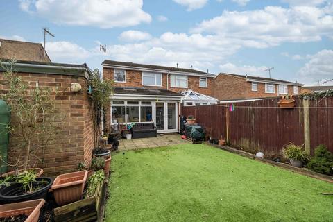 3 bedroom semi-detached house for sale, Grasmere Road, Kennington, TN24