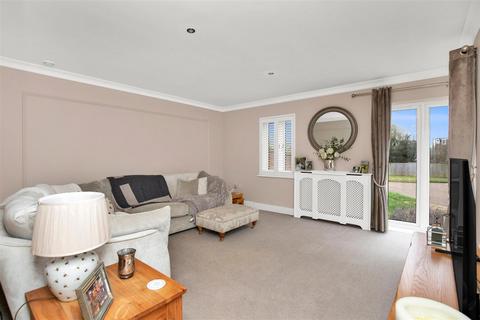 36 Brick Lane, Slinfold, Horsham, RH13 0BE