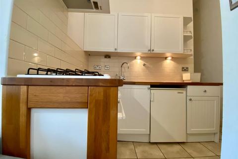 1 bedroom flat to rent, Walm Lane, Willesden Green