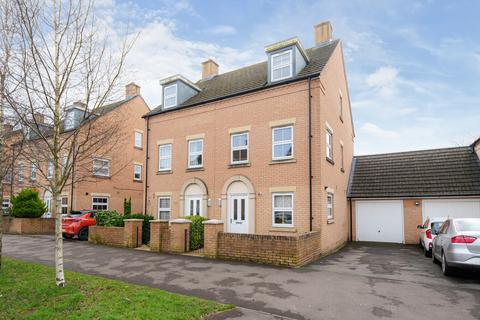 4 bedroom semi-detached house for sale, Tinning Way, Eastleigh, Hampshire, SO50