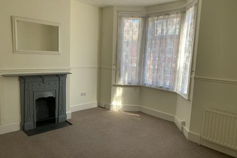 1 bedroom flat for sale, Richmond Road, Gillingham, Kent, ME7